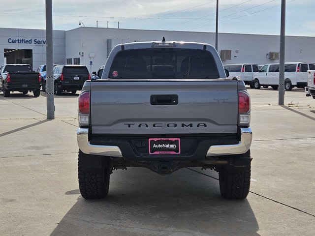 Used 2020 Toyota Tacoma TRD Off-Road image 7