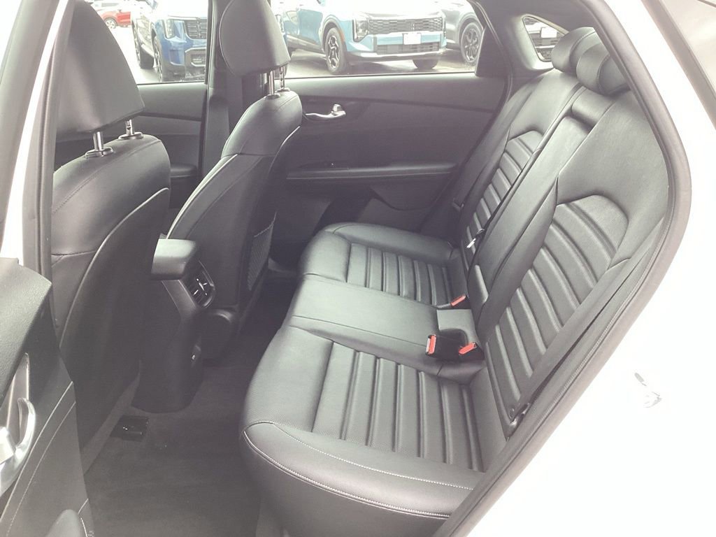 Used 2024 Kia Forte GT-Line w/ GT-Line Premium Package FWD image 15