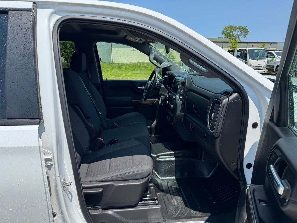 Used 2020 Chevrolet Silverado 1500 LT w/ Remote Start Package image 14