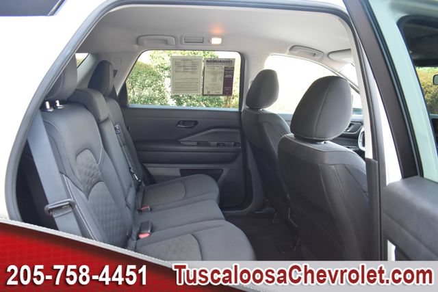 Used 2024 Nissan Pathfinder SV AWD/4WD image 27