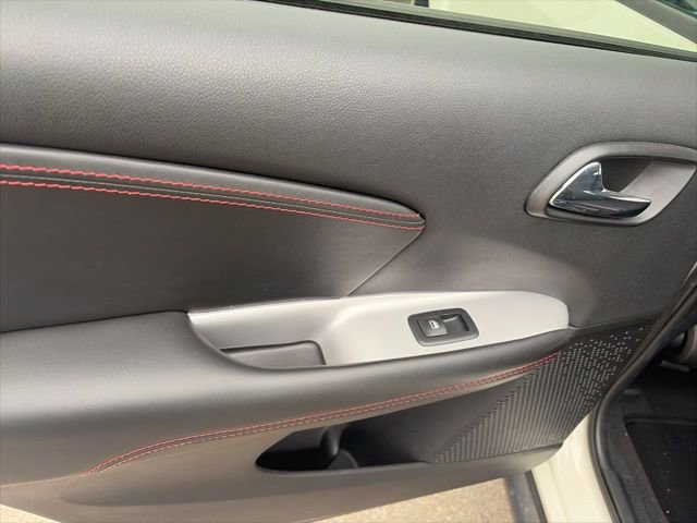 Used 2019 Dodge Journey GT FWD image 12