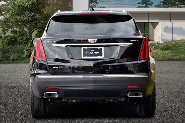 New 2026 Cadillac XT5 Luxury w/ LPO, Floor Liner Package image 5