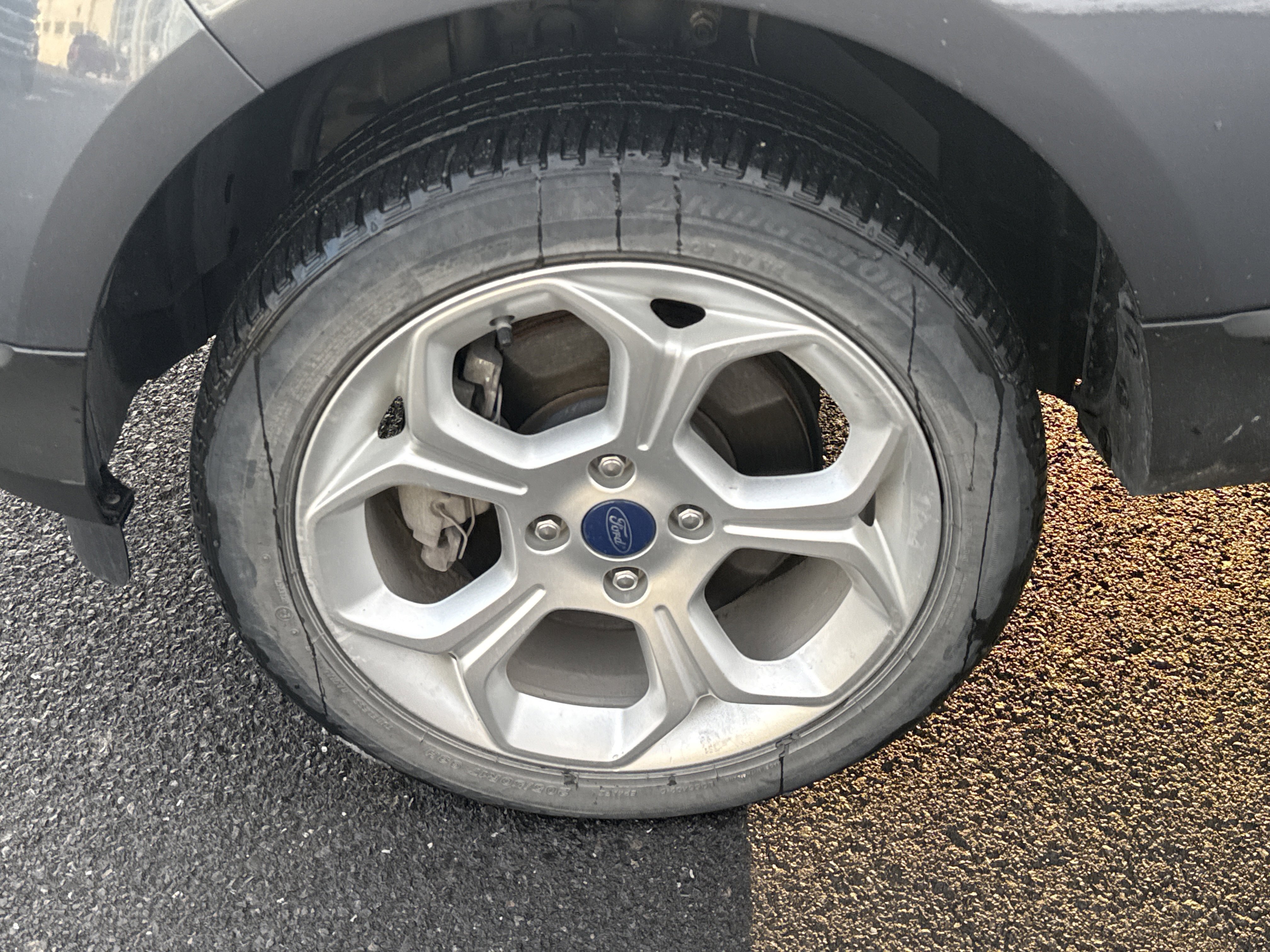 Used 2022 Ford EcoSport SE w/ SE Convenience Package image 9