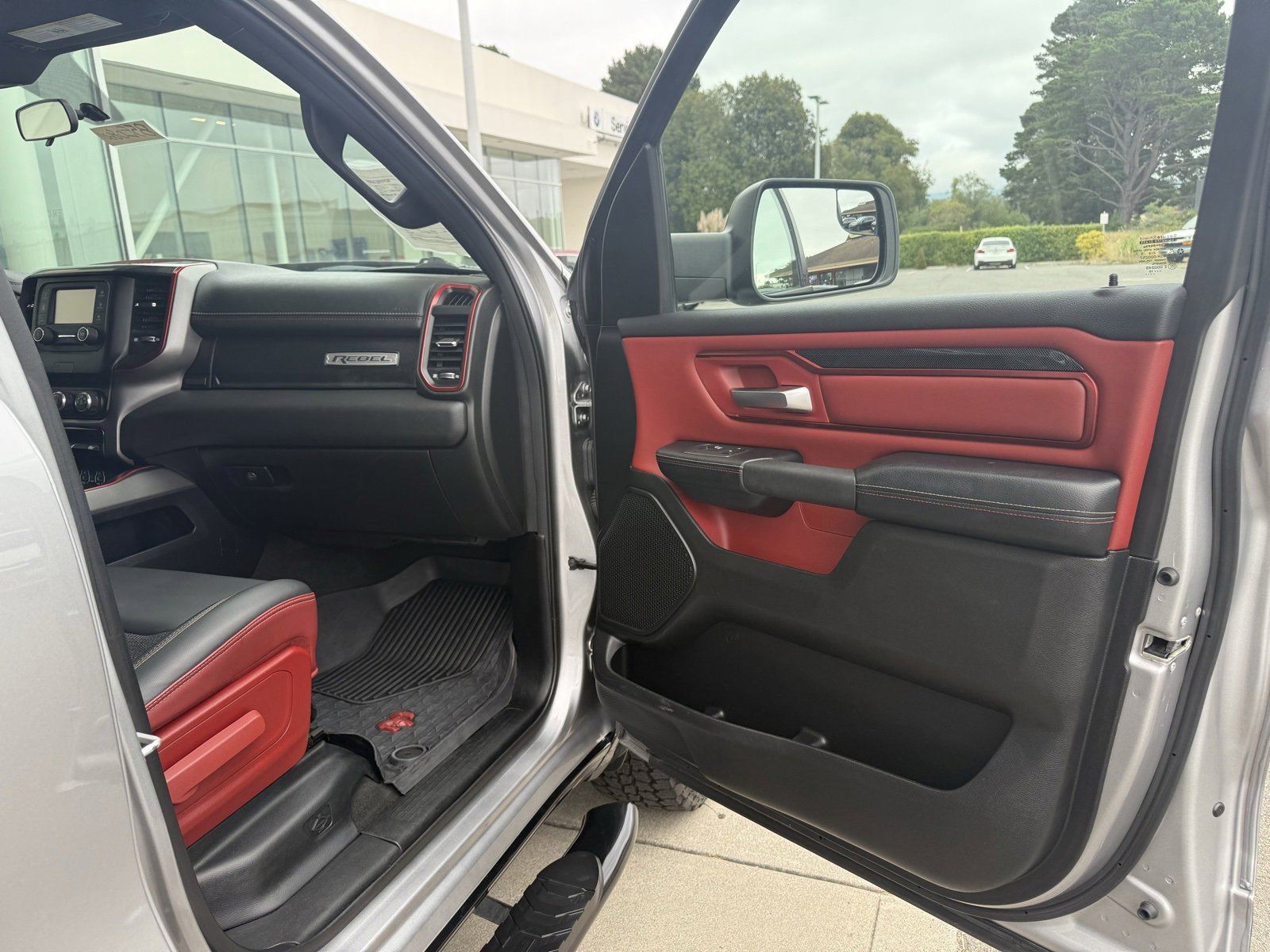 Used 2019 RAM 1500 Rebel image 10