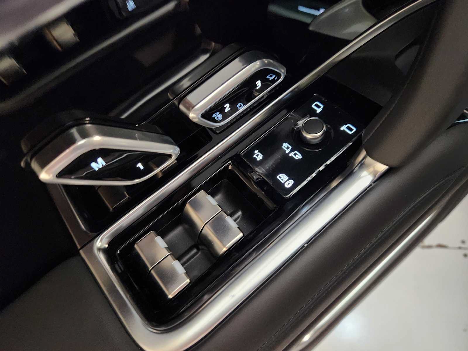 New 2026 Land Rover Range Rover SE AWD/4WD image 21
