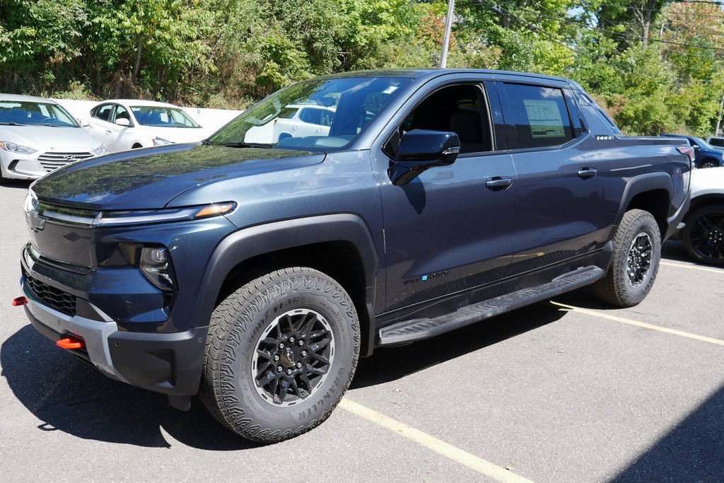 New 2026 Chevrolet Silverado EV Trail Boss w/ Premium Package image 4