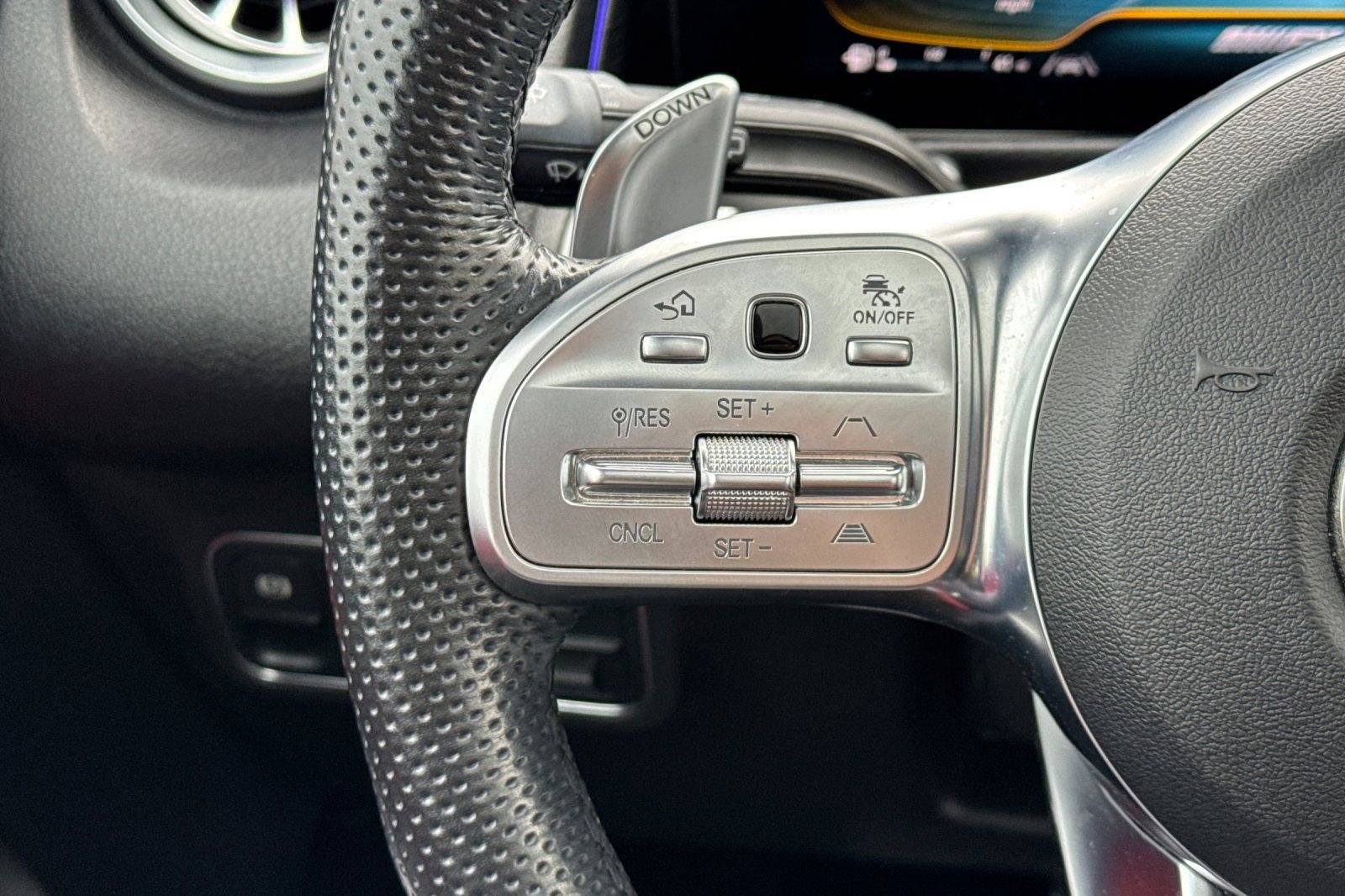 Certified 2022 Mercedes-Benz GLB 35 AMG GLB 35 AMG image 29