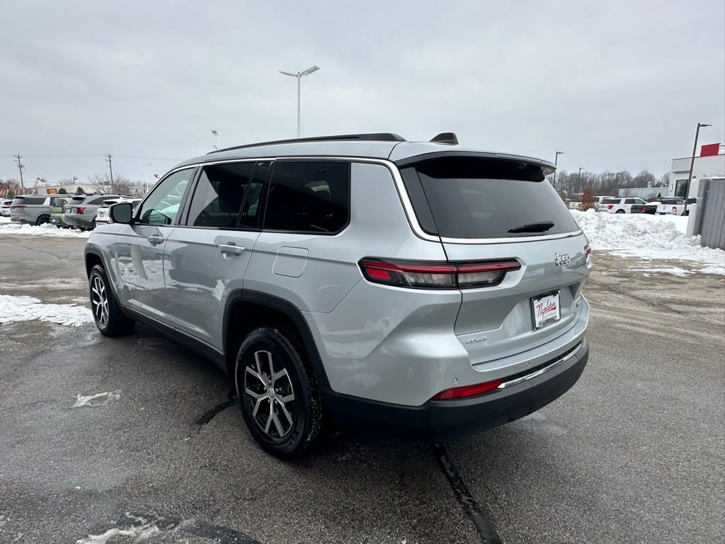 Used 2024 Jeep Grand Cherokee L Limited w/ Luxury Tech Group II image 5