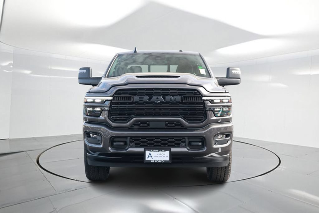 New 2026 RAM 3500 Laramie AWD/4WD image 4