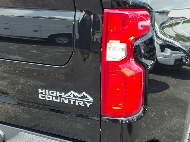 Used 2024 Chevrolet Silverado 1500 High Country w/ High Country Premium Package AWD/4WD image 10
