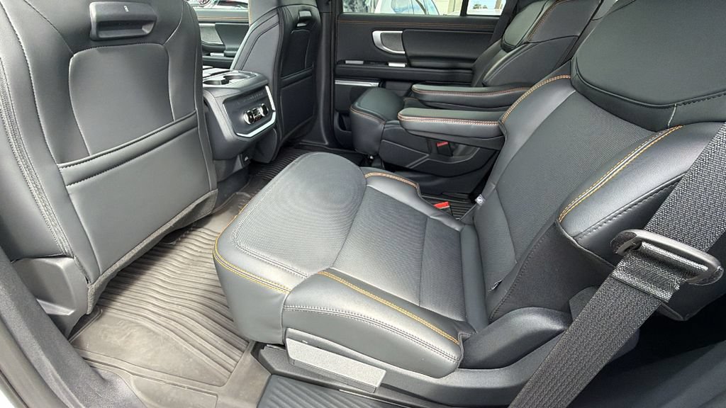 Used 2026 Ford Expedition Tremor AWD/4WD image 17