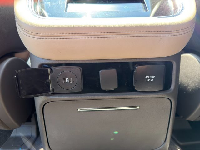 Used 2024 Lincoln Navigator Premiere AWD/4WD image 26