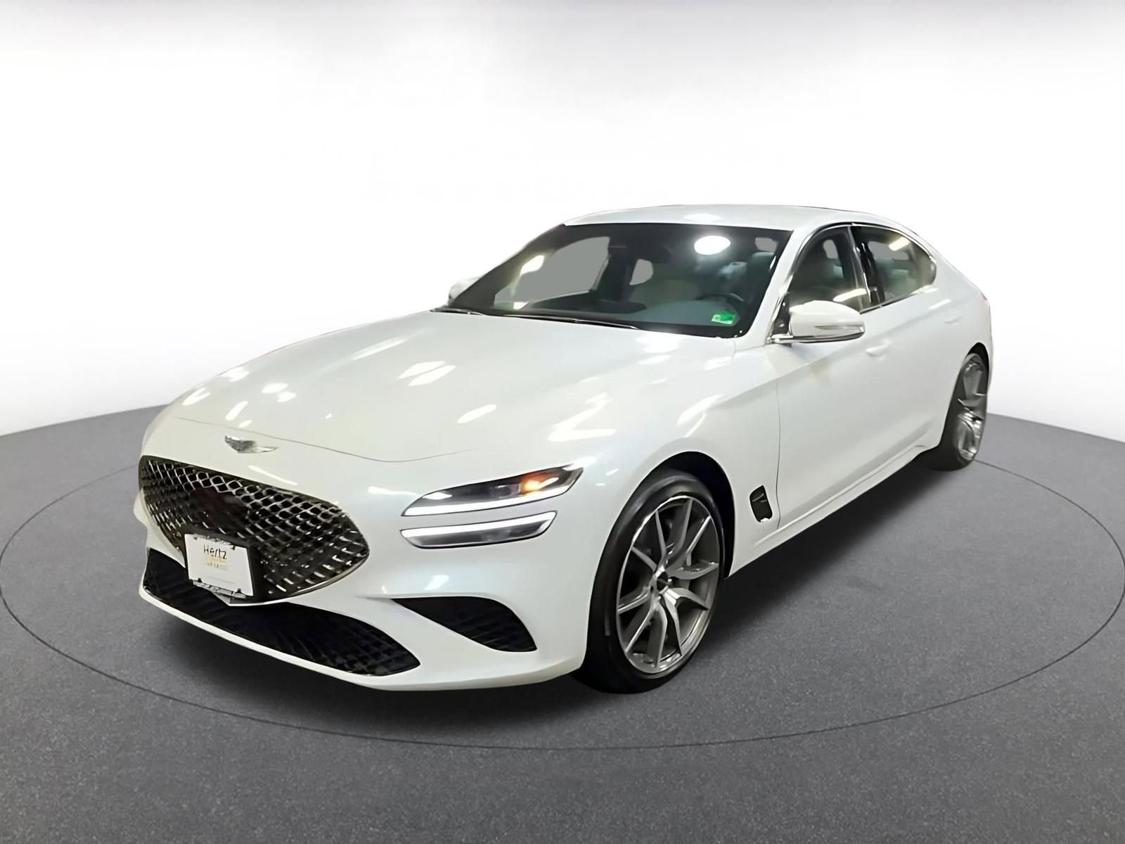Used 2025 Genesis G70 2.5T image 7