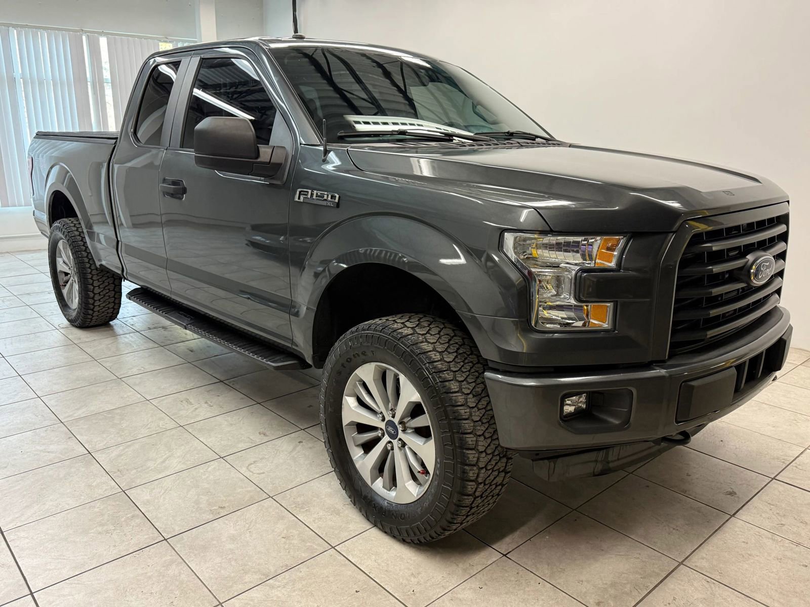 Used 2017 Ford F150 XL w/ Equipment Group 101A Mid image 1