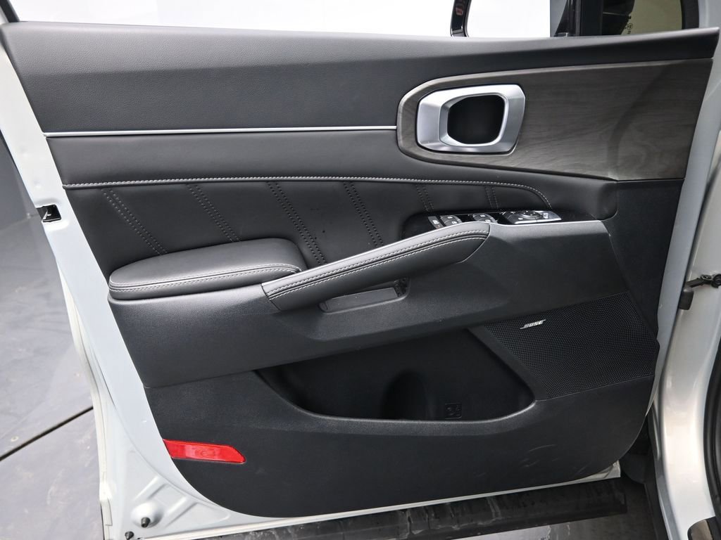 Used 2026 Kia Sorento SX image 27