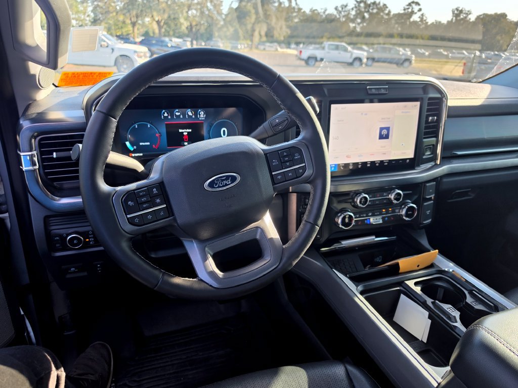 Used 2025 Ford F350 Lariat w/ Lariat Ultimate Package AWD/4WD image 10
