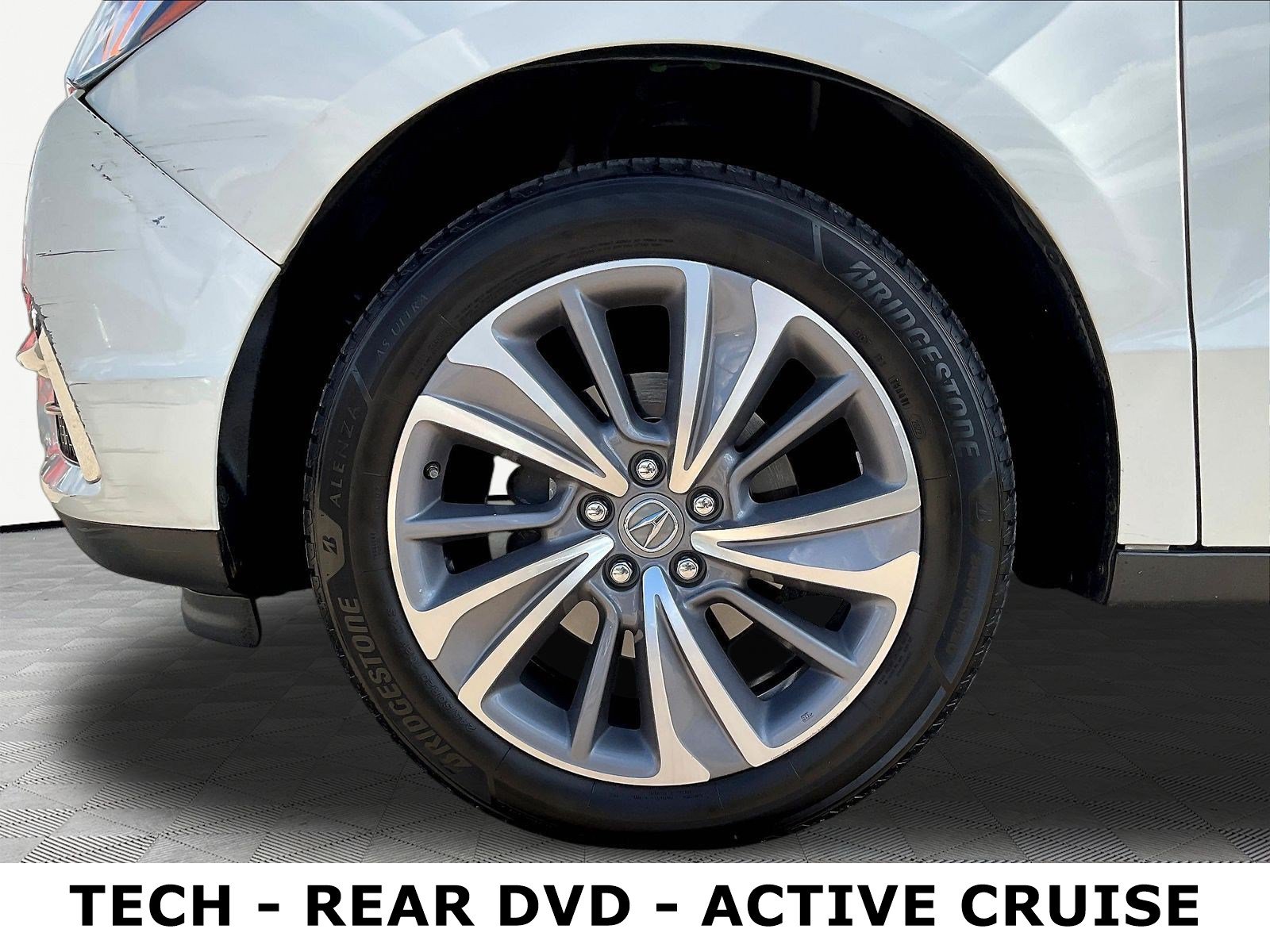 Used 2018 Acura MDX w/ Technology & Entertainment AWD/4WD image 35