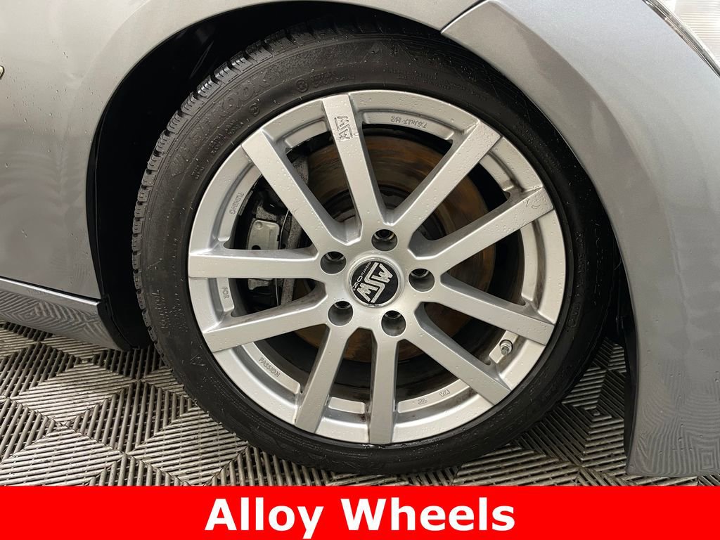 Used 2009 BMW 335i Convertible image 43