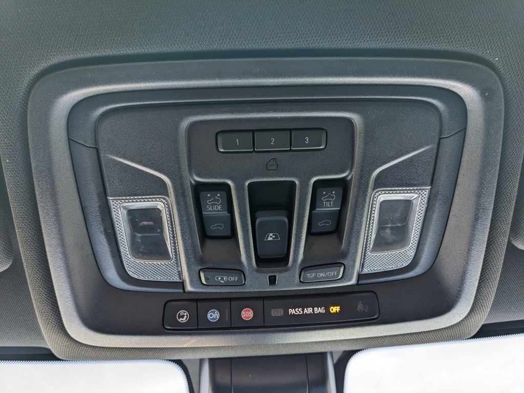 Used 2022 Chevrolet Silverado 2500 High Country w/ Safety Package II image 62