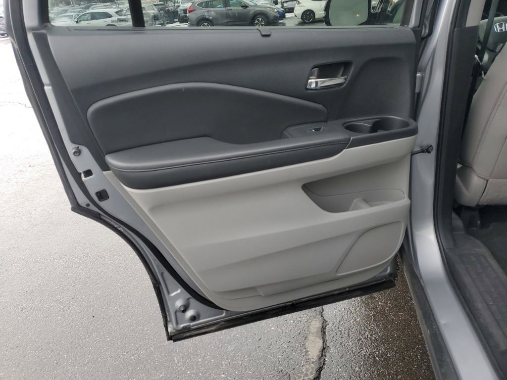 Used 2022 Honda Pilot Elite image 24