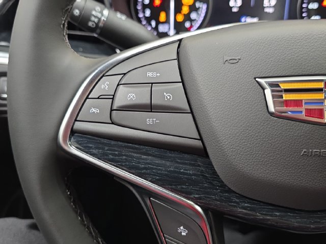New 2026 Cadillac XT5 Premium Luxury w/ Driver Assist Package AWD/4WD image 13