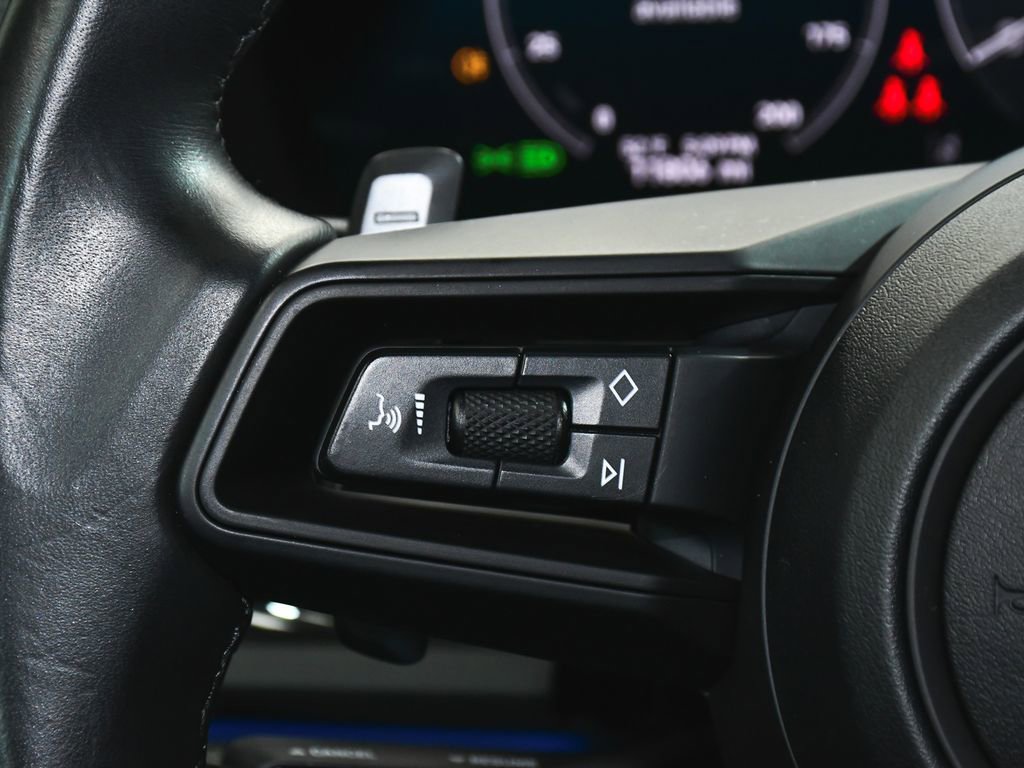 Used 2025 Porsche Panamera 4 image 35