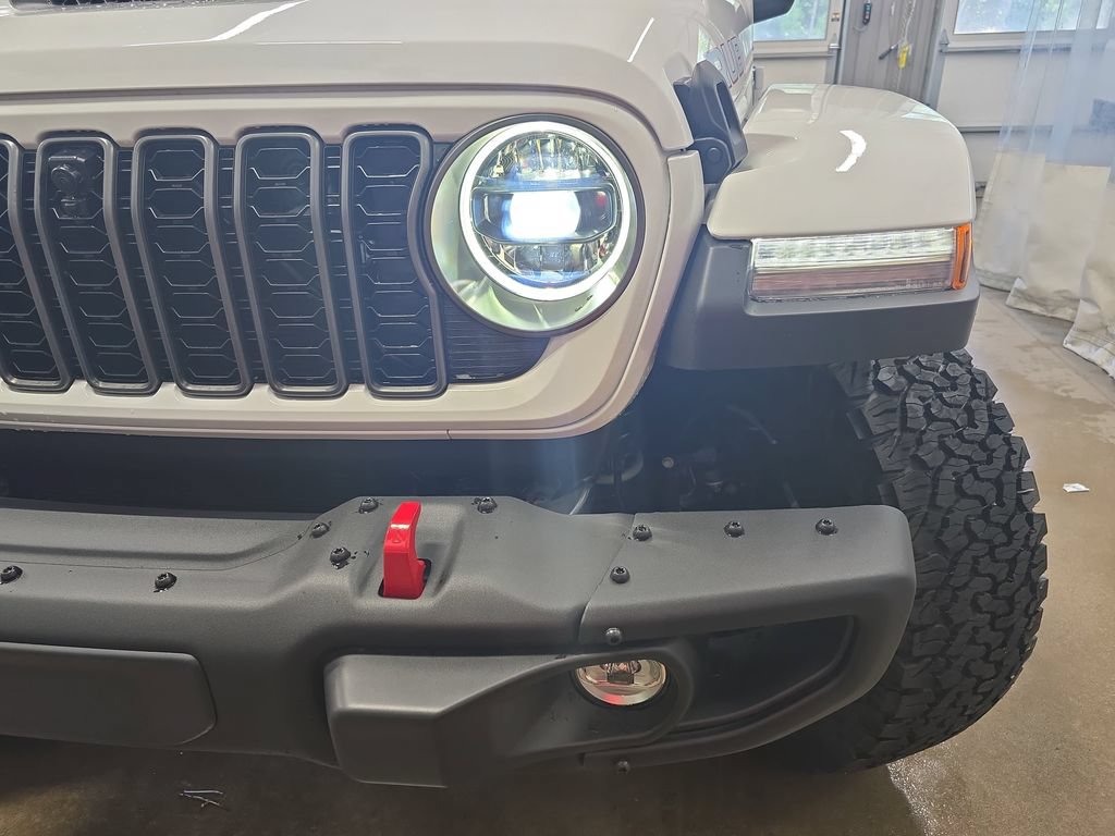 New 2026 Jeep Wrangler Unlimited Rubicon AWD/4WD image 32
