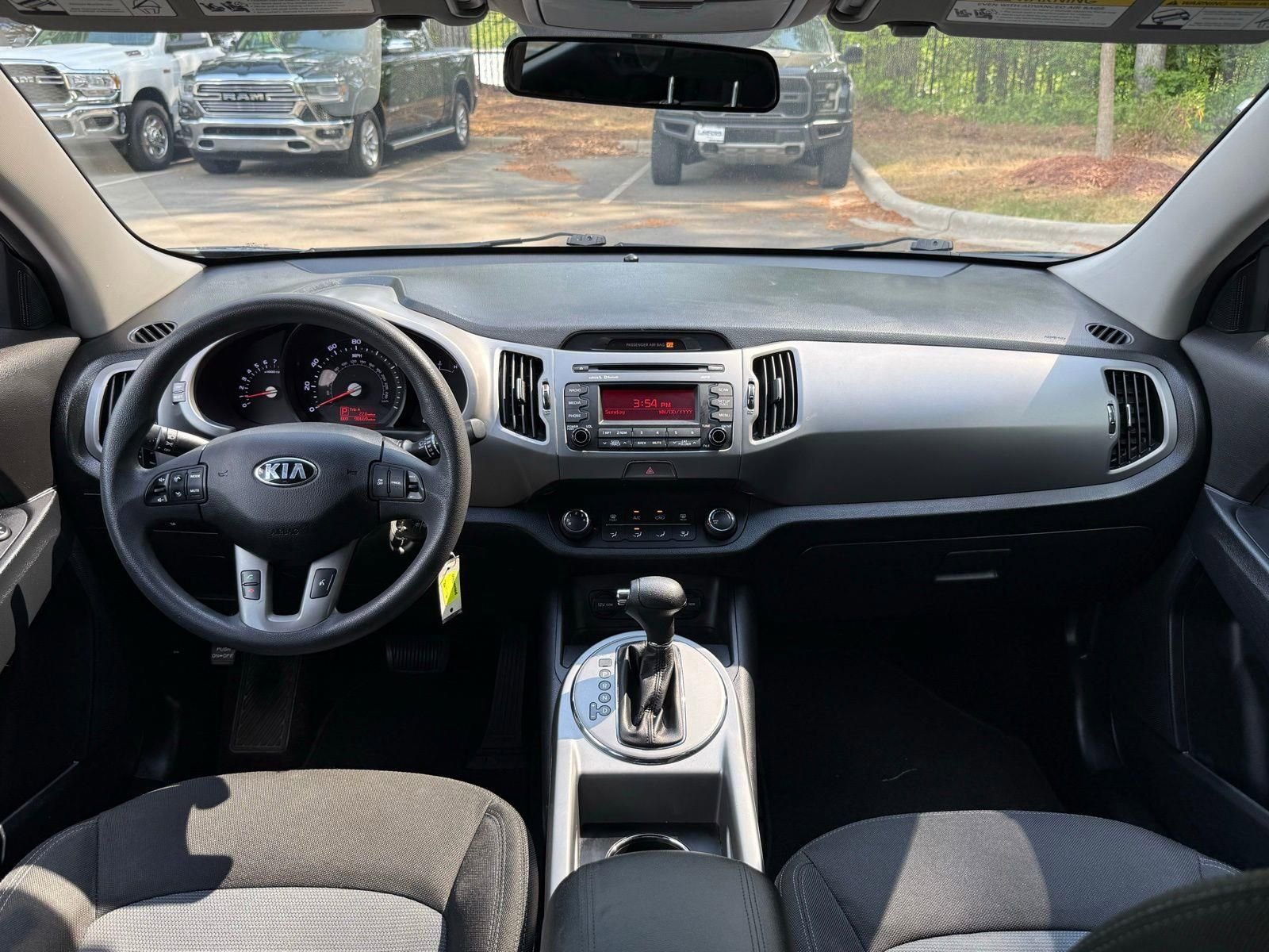 Used 2016 Kia Sportage LX FWD image 32