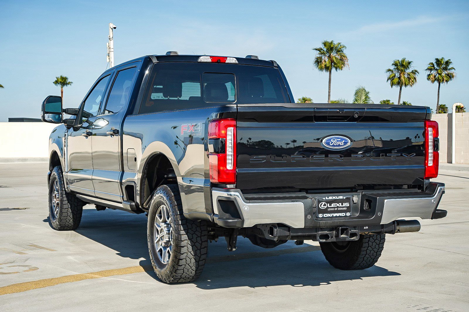 Used 2023 Ford F250 Lariat w/ Lariat Ultimate Package image 5