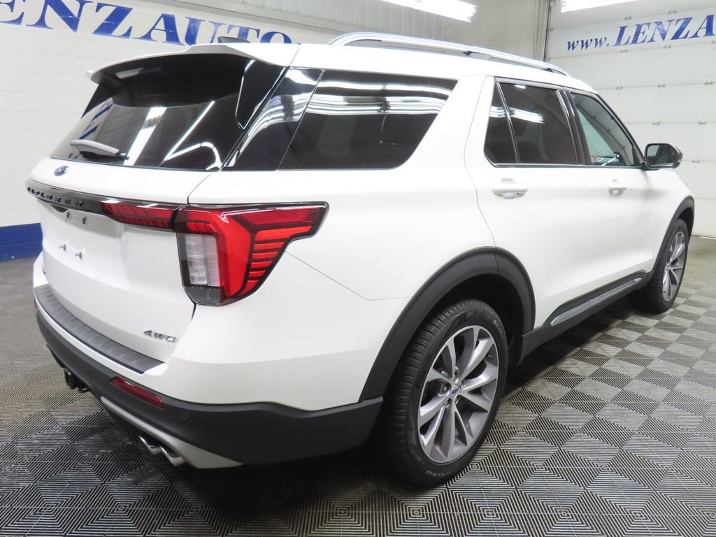 Used 2025 Ford Explorer Platinum w/ Ultimate Package image 4