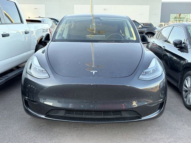 Used 2024 Tesla Model Y Long Range AWD/4WD image 2