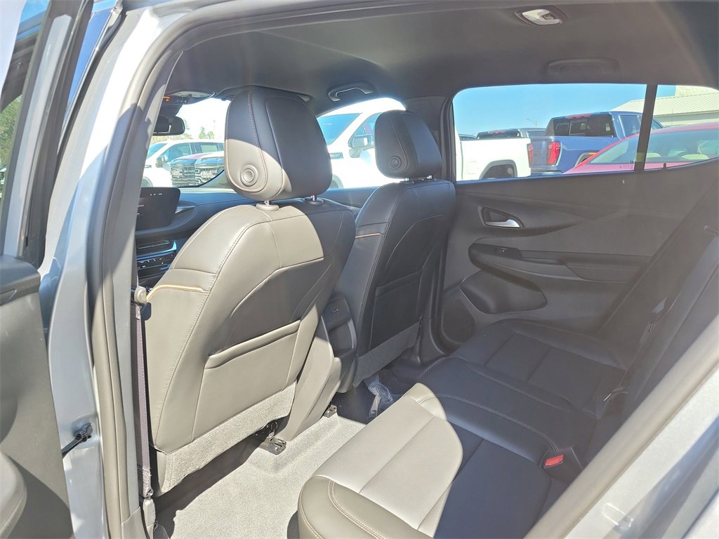 New 2026 Buick Envista Avenir image 12