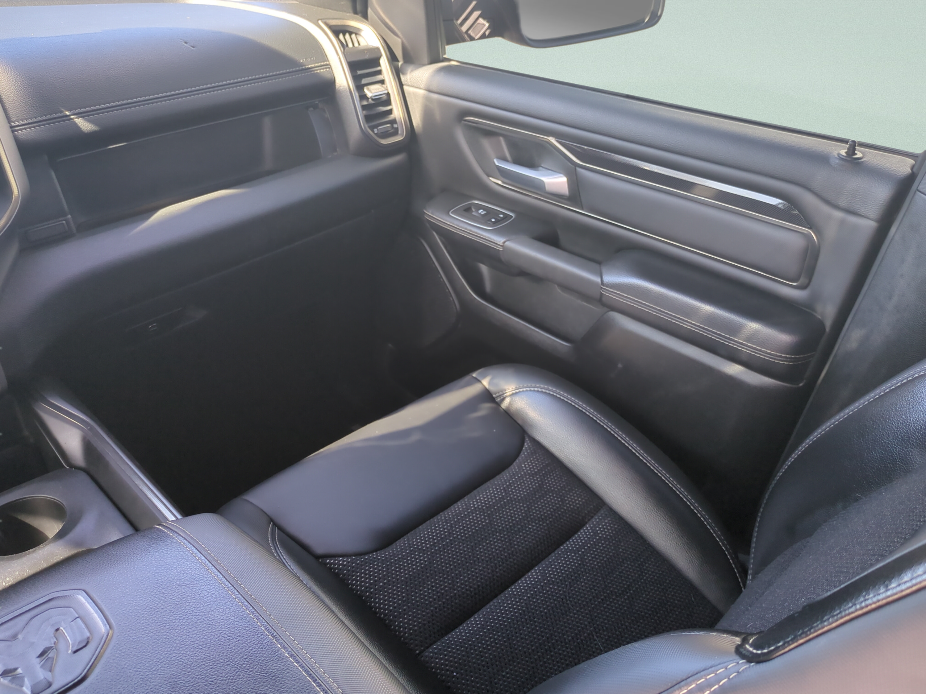 Used 2022 RAM 1500 Sport w/ Rebel Level 2 Equipment Group AWD/4WD image 16
