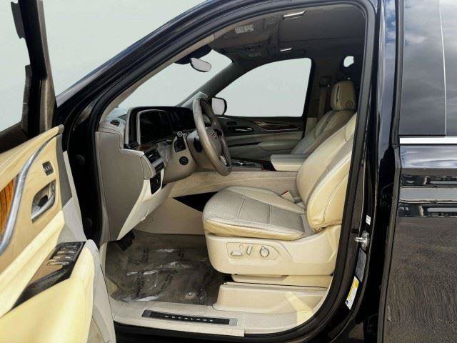 Used 2021 Cadillac Escalade Premium Luxury Platinum AWD/4WD image 21