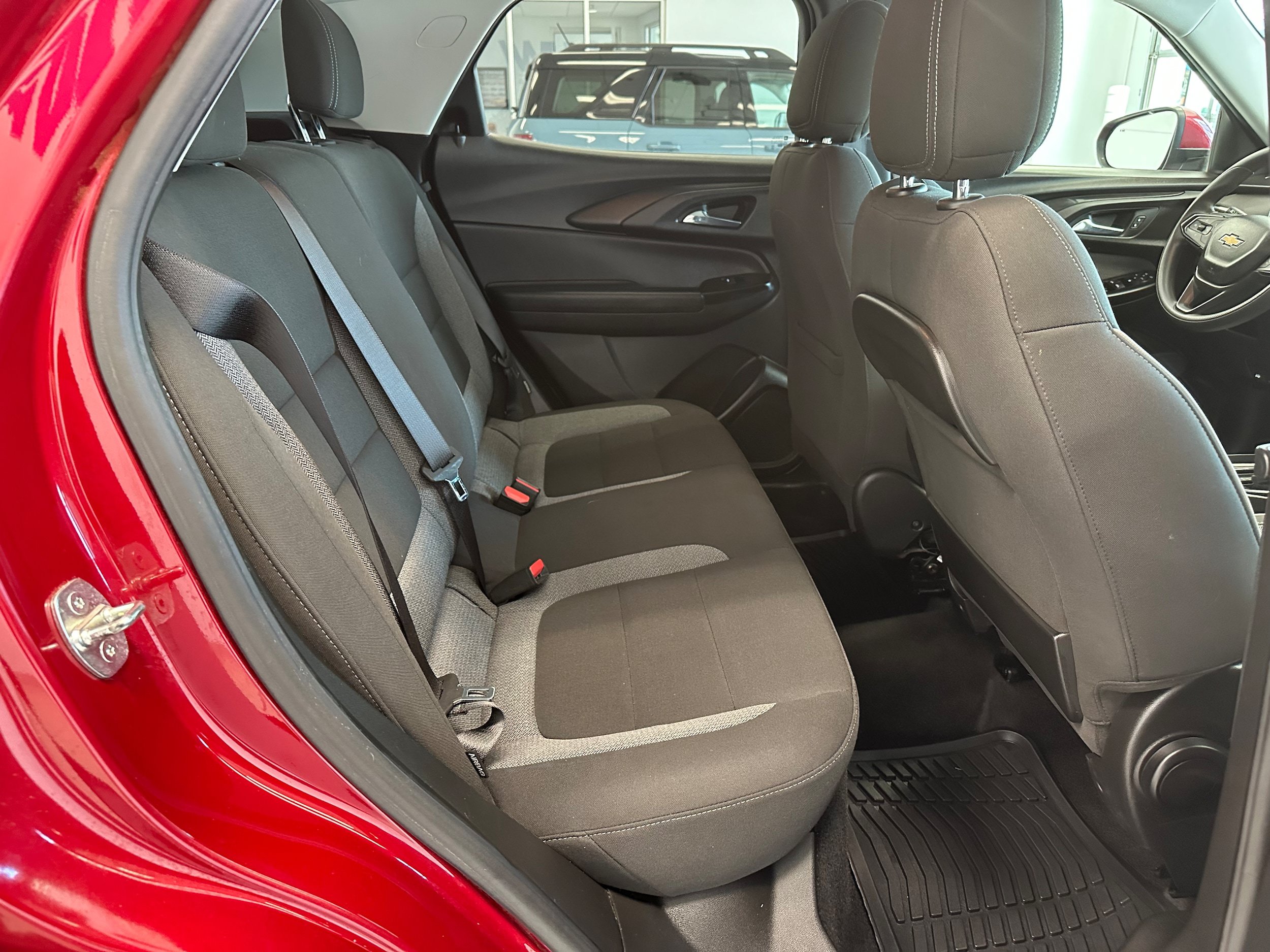 Used 2021 Chevrolet TrailBlazer LT w/ Convenience Package AWD/4WD image 13