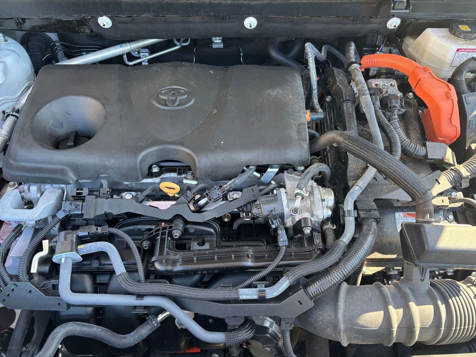 Used 2025 Toyota RAV4 LE image 31