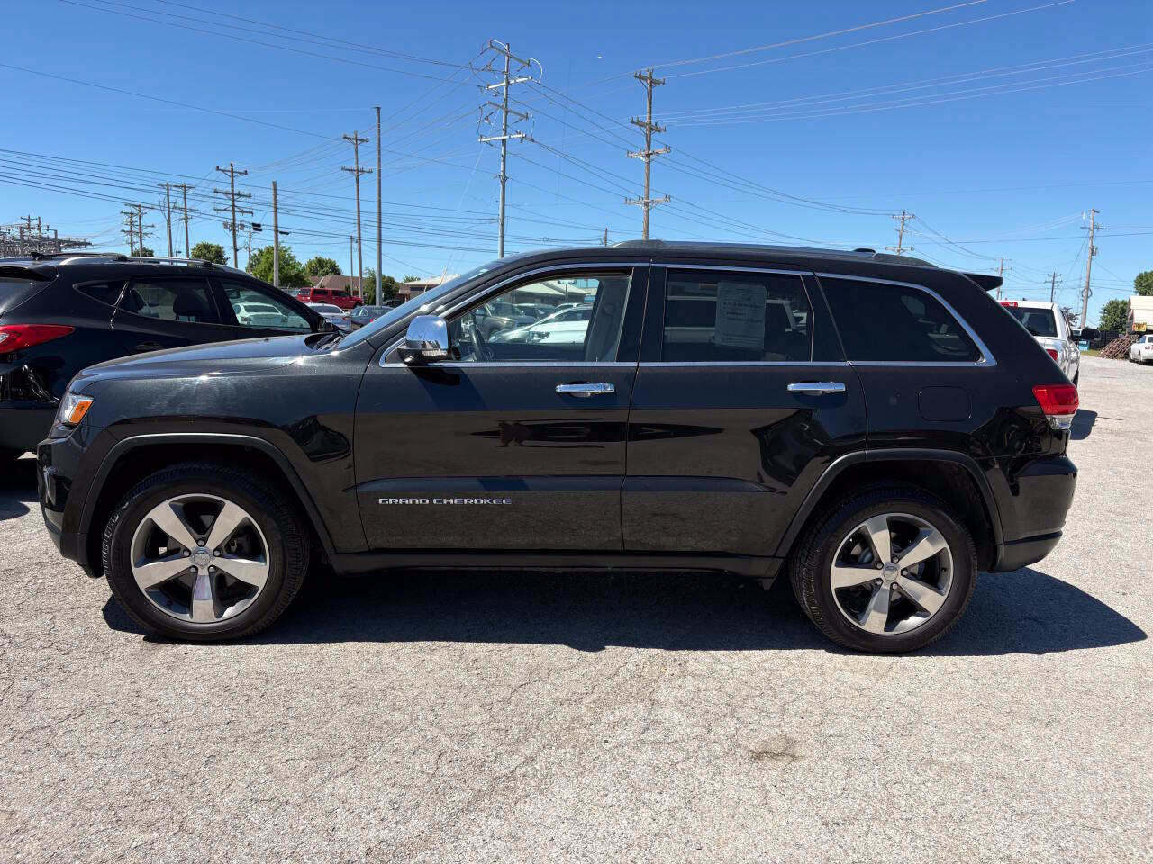 Used 2014 Jeep Grand Cherokee Limited w/ Luxury Group II AWD/4WD image 3