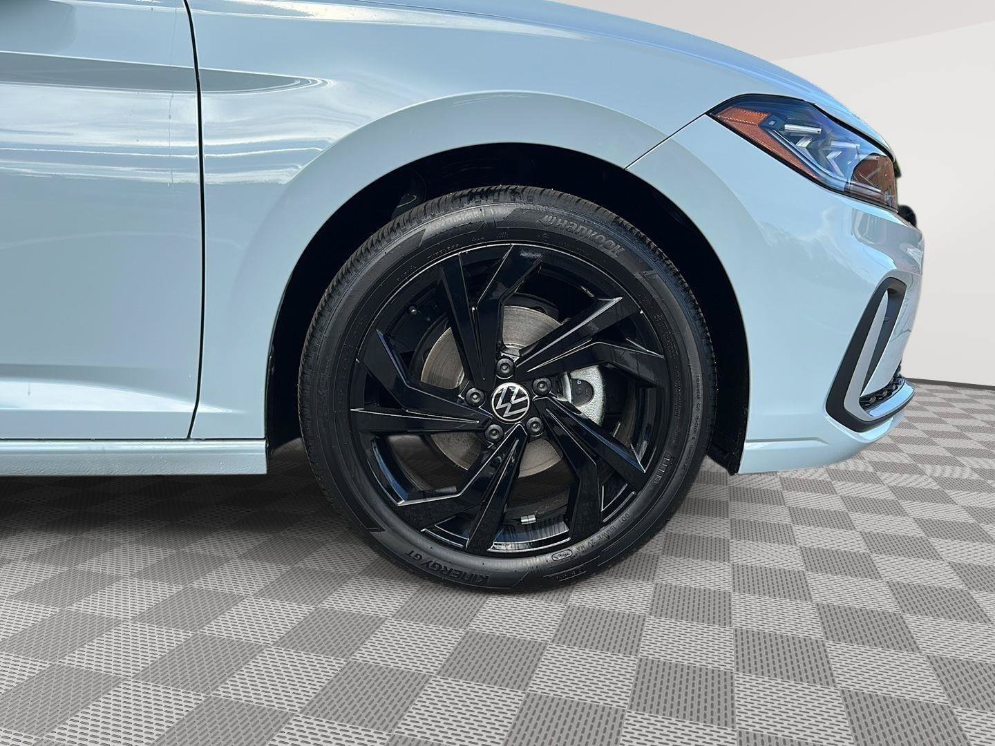 New 2026 Volkswagen Jetta SE FWD image 12