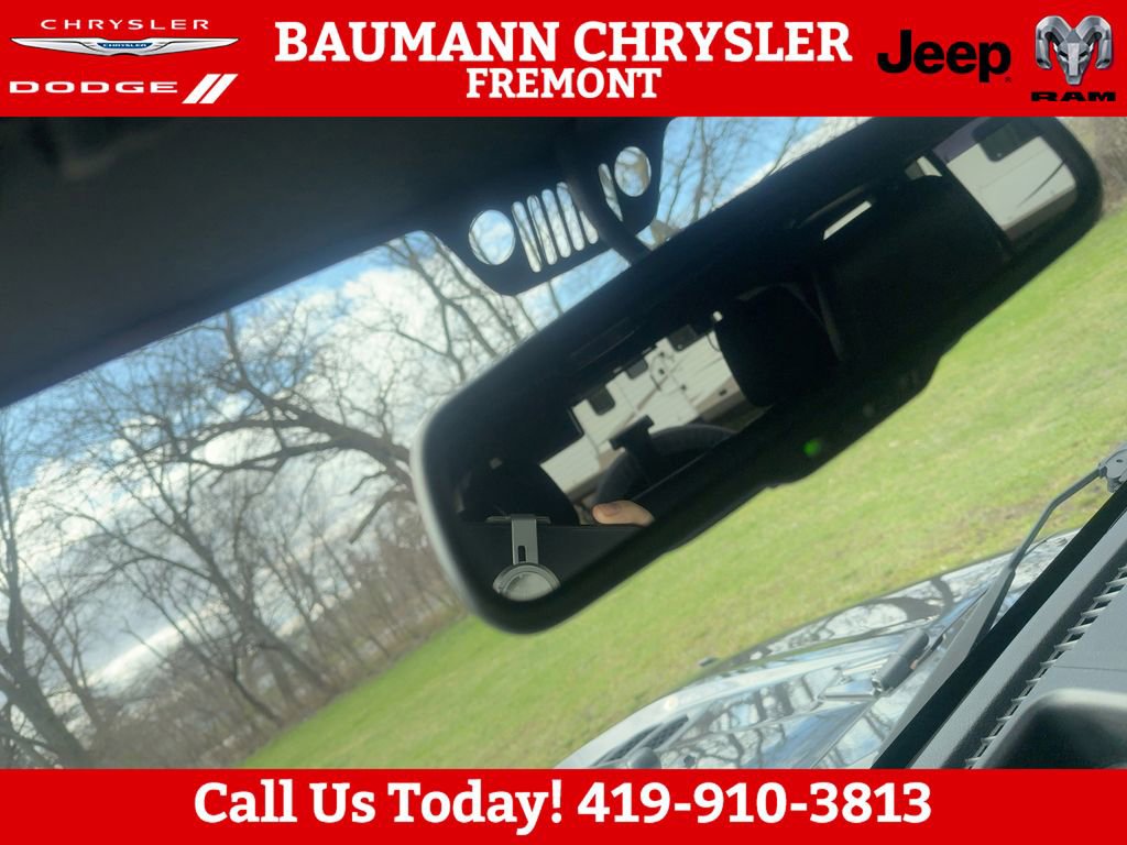 Used 2016 Jeep Wrangler Unlimited Sahara image 20