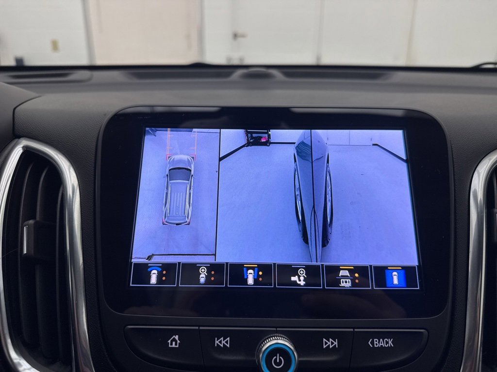 Used 2023 Chevrolet Equinox LT image 36