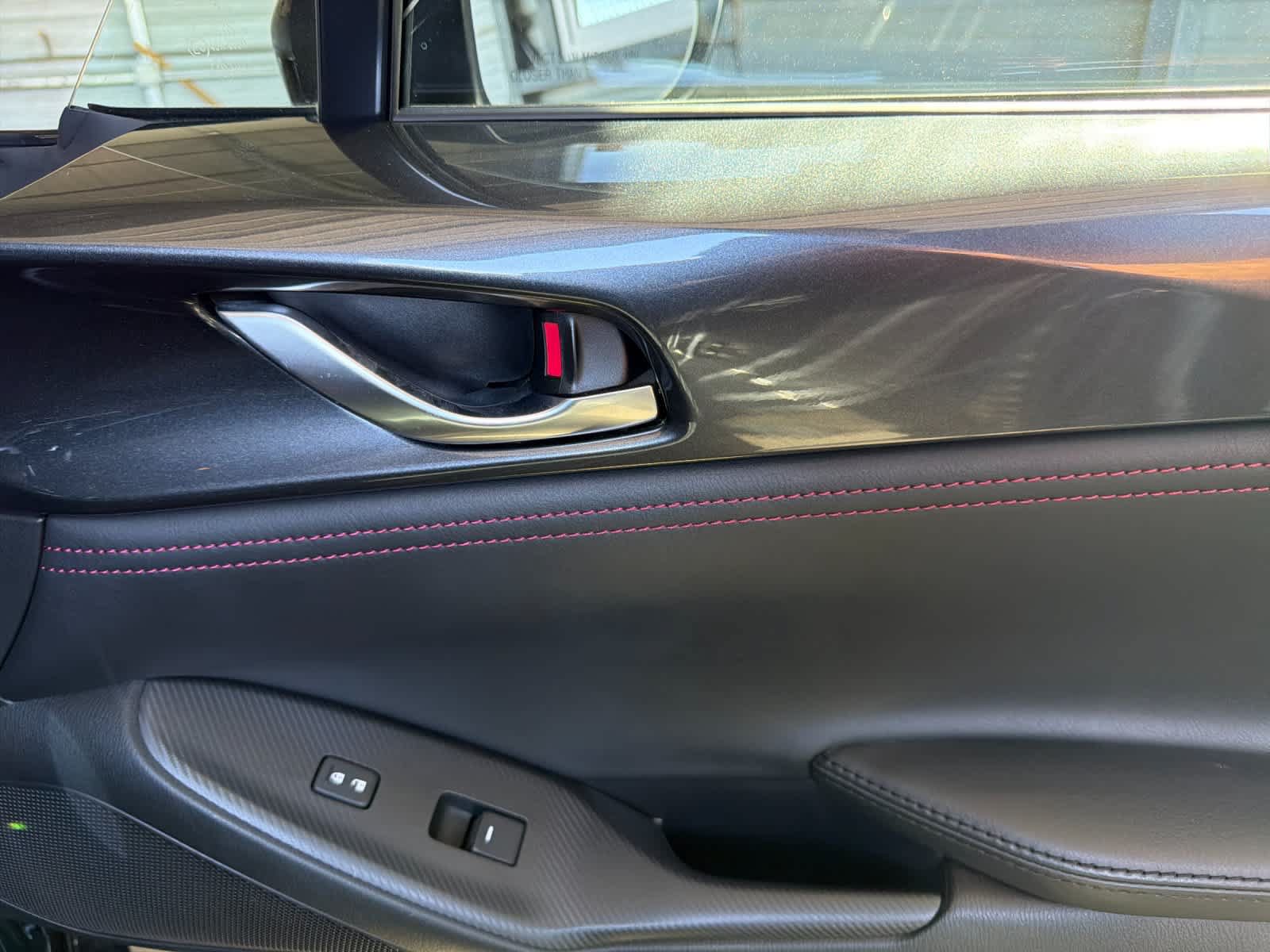 Used 2016 MAZDA MX-5 Miata Club RWD image 16
