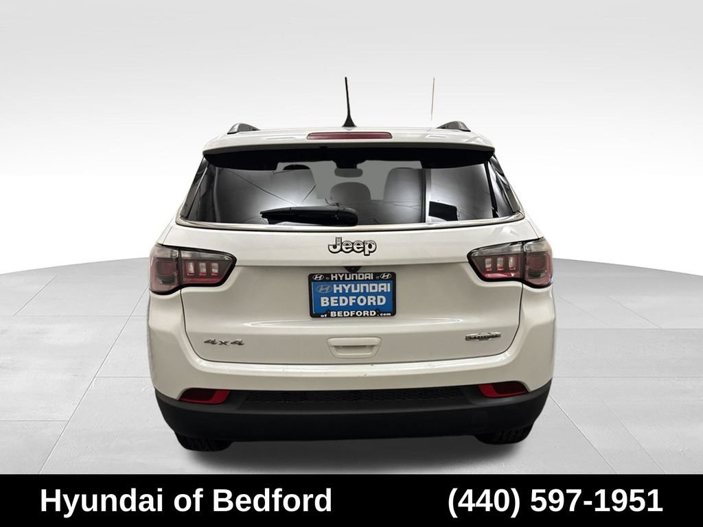 Used 2024 Jeep Compass Latitude AWD/4WD image 6