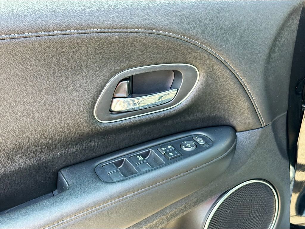 Used 2022 Honda HR-V EX-L image 17