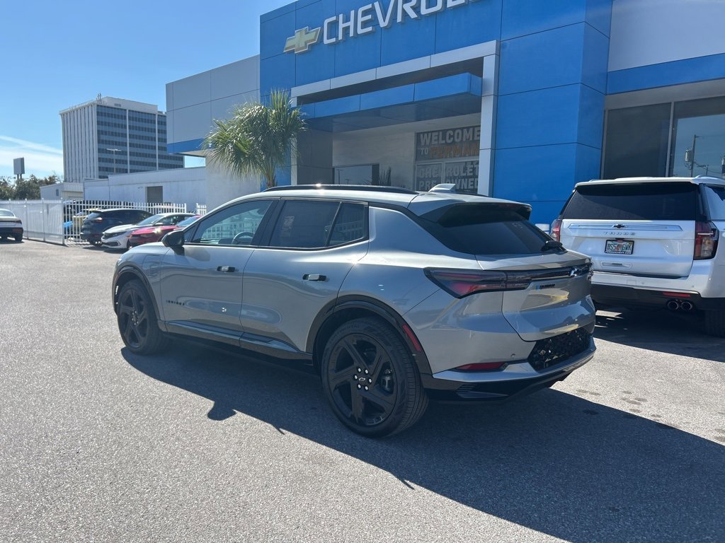 Used 2025 Chevrolet Equinox EV RS image 7