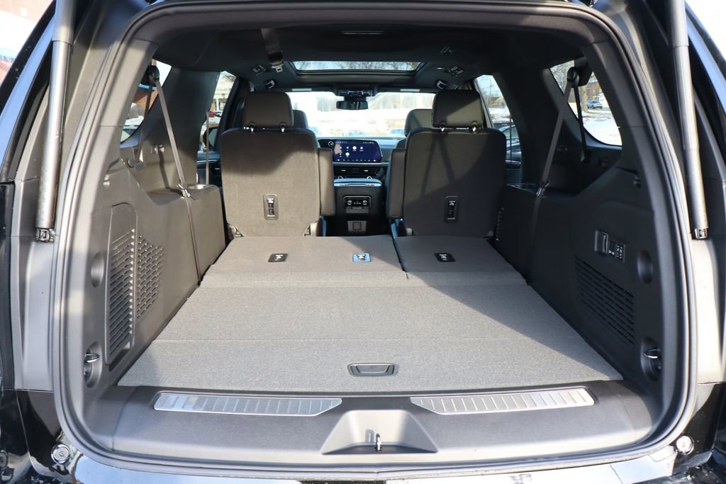 New 2026 Chevrolet Suburban Z71 w/ Comfort Package image 39