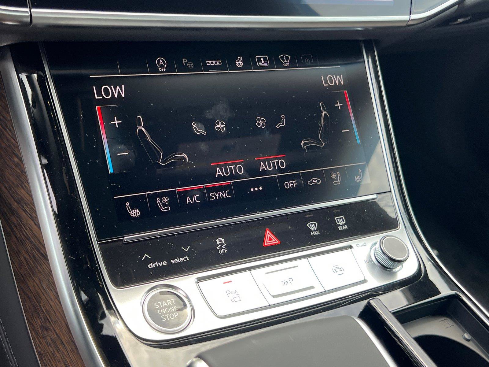 New 2026 Audi A8 L 3.0T AWD/4WD image 25