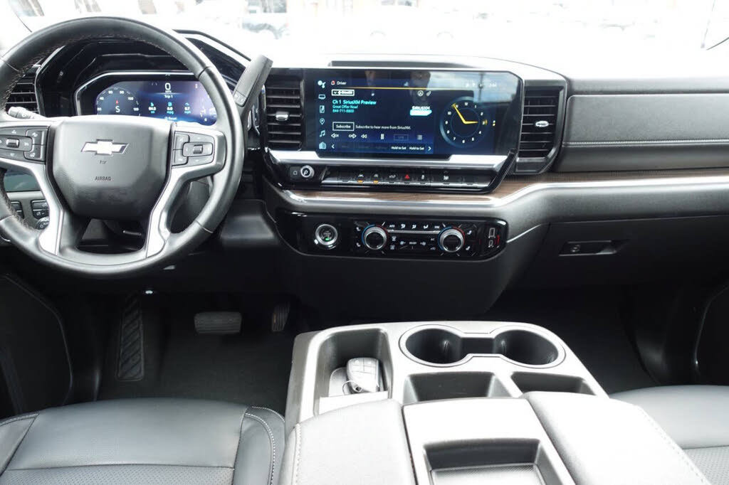Used 2023 Chevrolet Silverado 1500 LT AWD/4WD image 41
