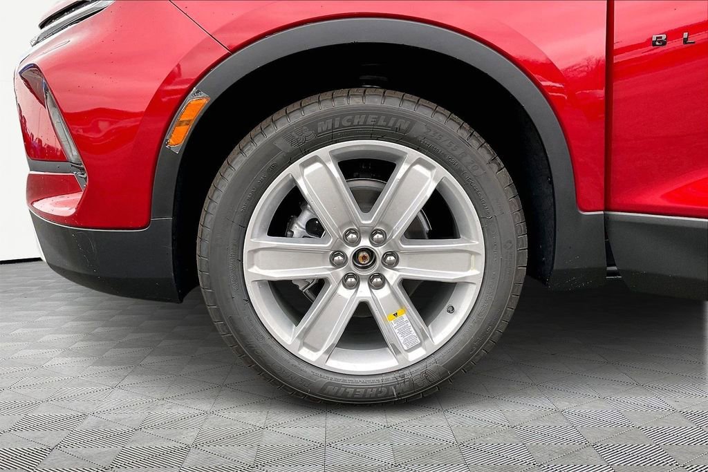 New 2026 Chevrolet Blazer LT w/ Sound & Technology Package FWD image 16