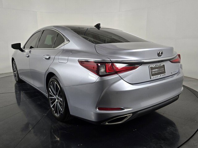 Certified 2022 Lexus ES 350 w/ Premium Package image 4