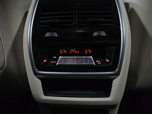 Used 2020 BMW X5 xDrive40i w/ M Sport Package image 19